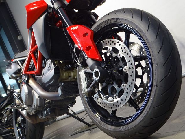 ducati - hypermotard-950