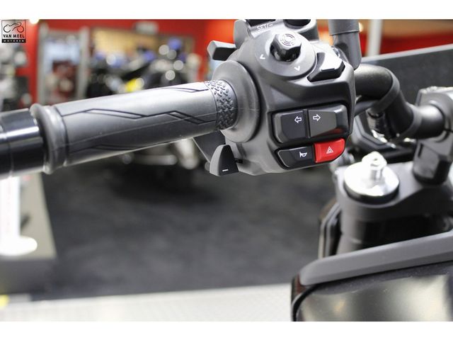 yamaha - mt-09-y-amt