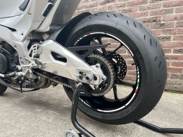 aprilia - tuono-v4-1100-rr