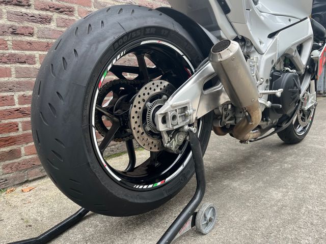 aprilia - tuono-v4-1100-rr