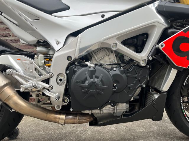 aprilia - tuono-v4-1100-rr