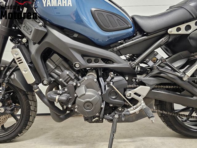yamaha - xsr-900-abs