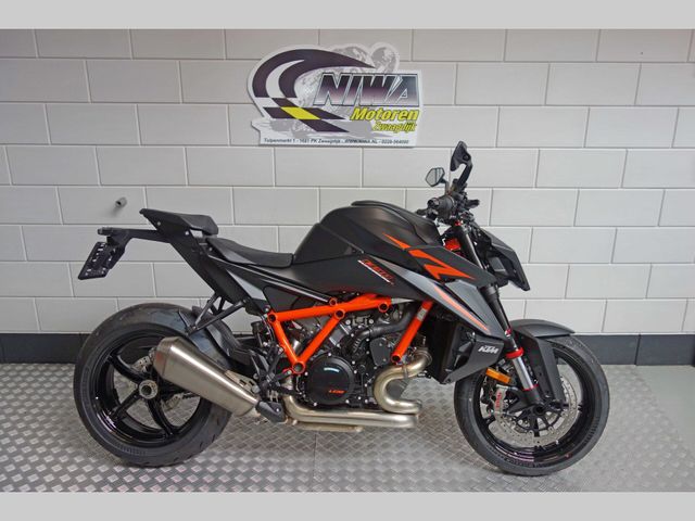 ktm - 1390-super-duke-r-evo
