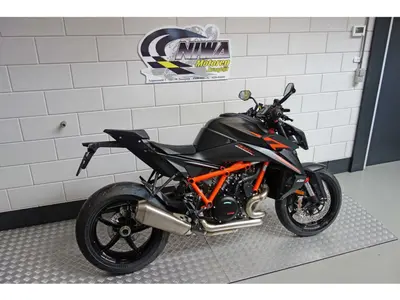 KTM 1390 SUPER DUKE R EVO – foto 3