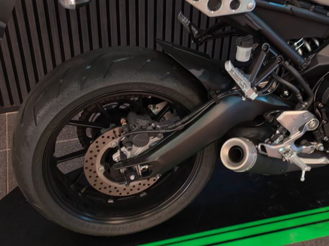 yamaha - xsr-900-abs