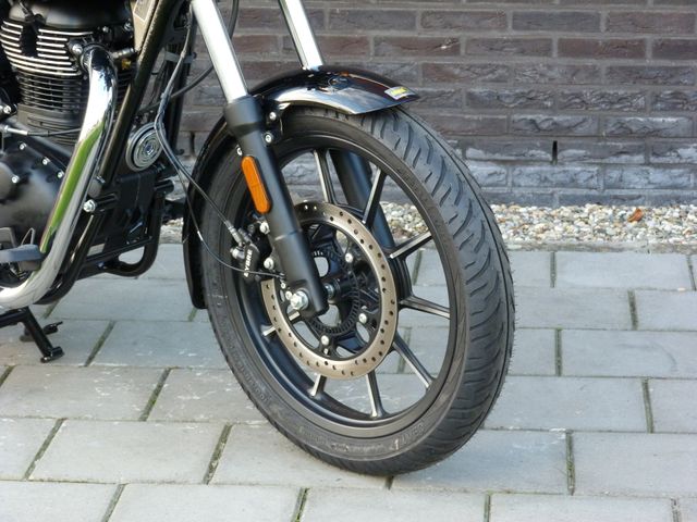 royal-enfield - meteor-350