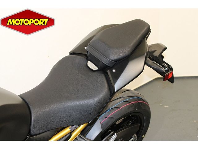 kawasaki - z900