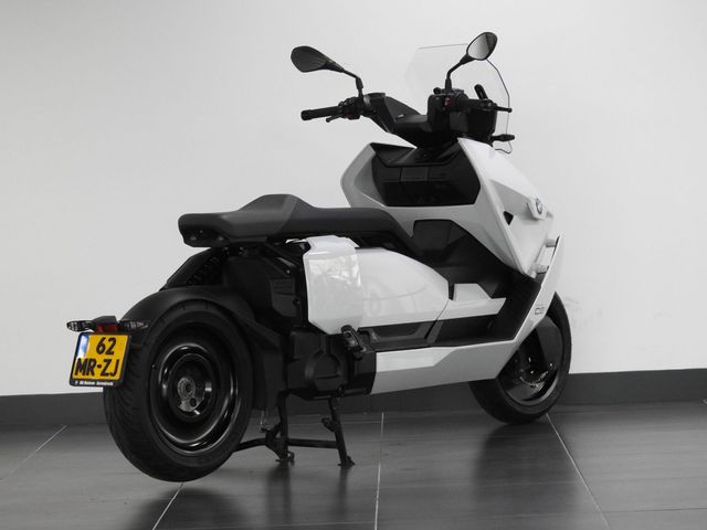 bmw - ce-04