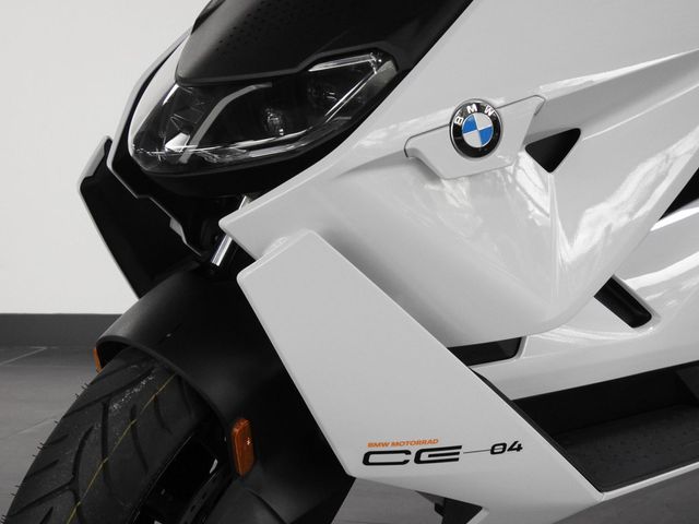 bmw - ce-04