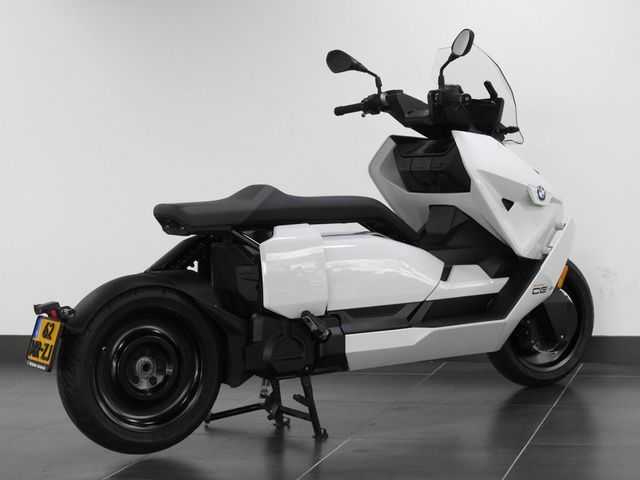 bmw - ce-04