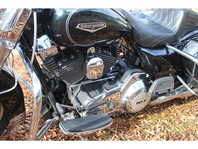 harley-davidson - road-king-flhr