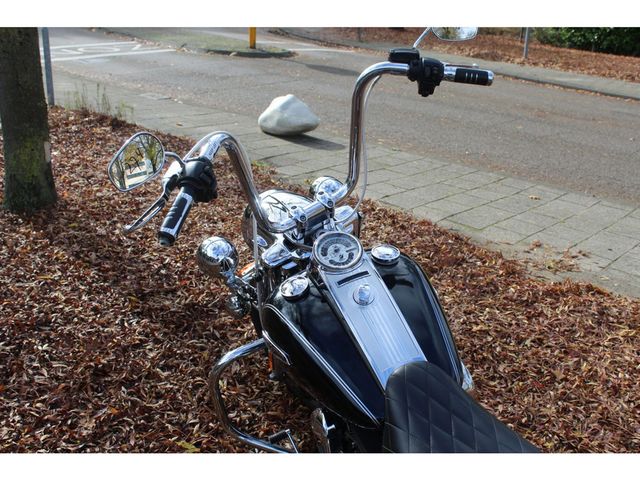 harley-davidson - road-king-flhr