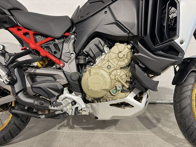 ducati - multistrada-v4