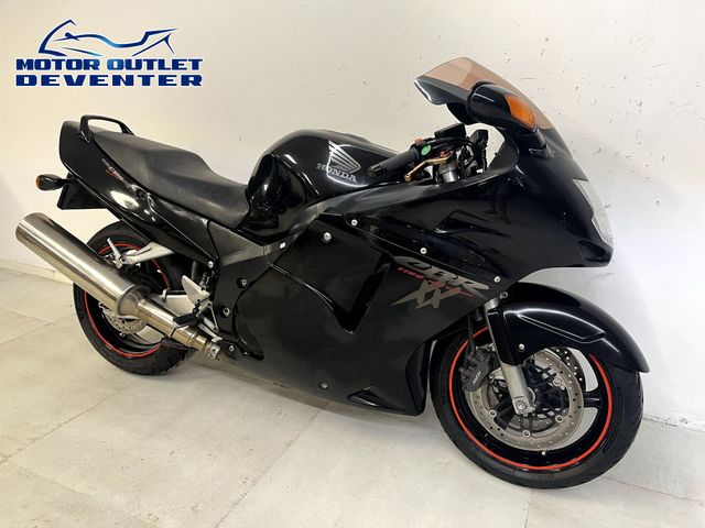 honda - cbr-1100--xx-super-blackbird