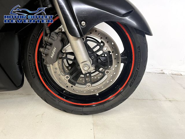honda - cbr-1100--xx-super-blackbird
