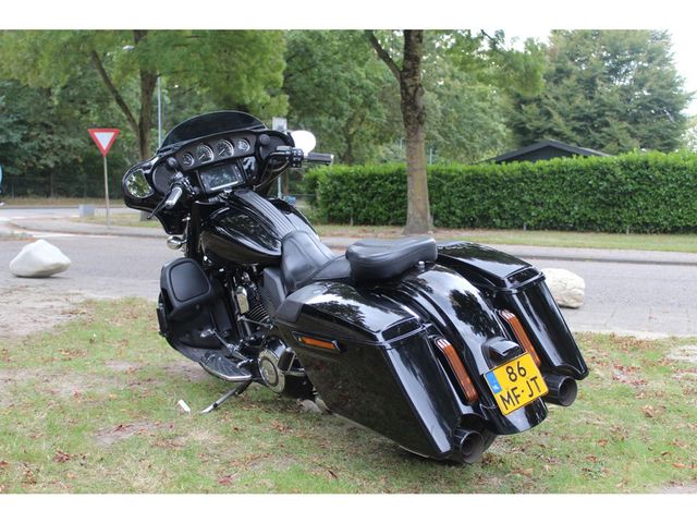 harley-davidson - street-glide-cvo-flhxse