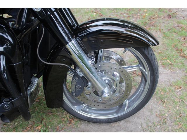 harley-davidson - street-glide-cvo-flhxse