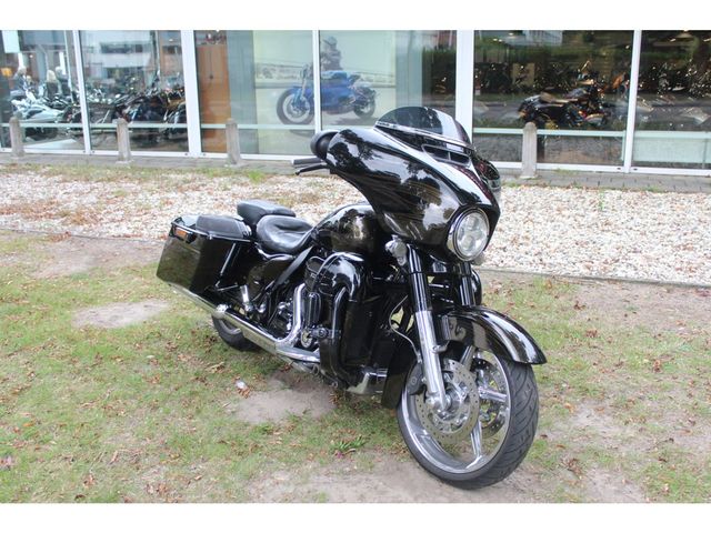 harley-davidson - street-glide-cvo-flhxse