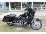HARLEY-DAVIDSON STREET GLIDE CVO FLHXSE