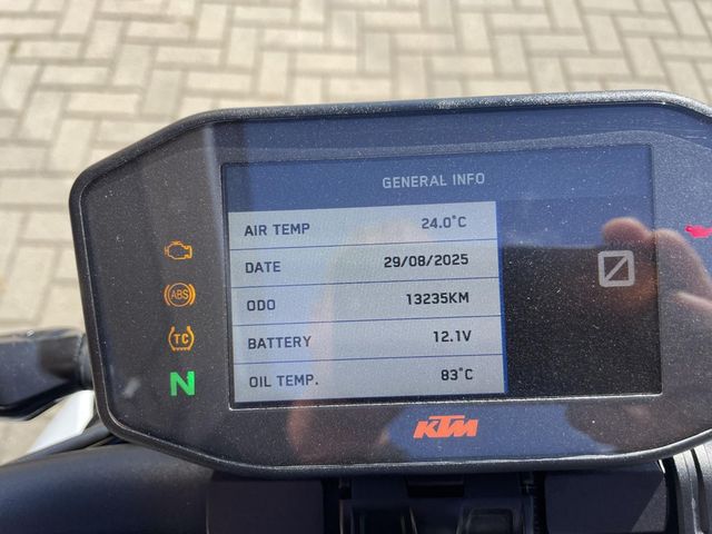 ktm - 1290-super-duke-r