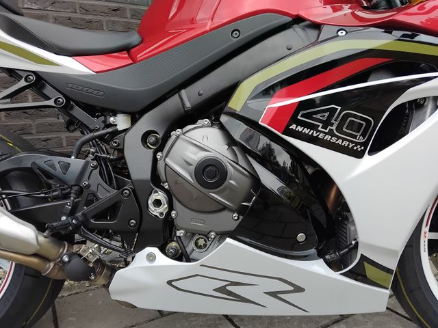 suzuki - gsx-r-1000-r