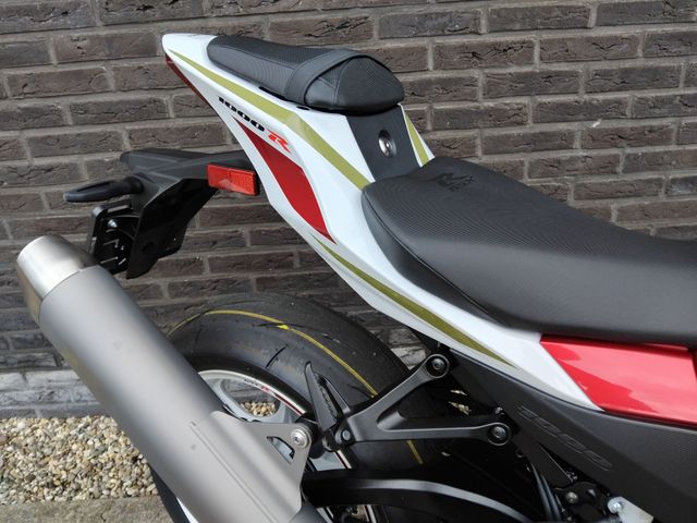 suzuki - gsx-r-1000-r