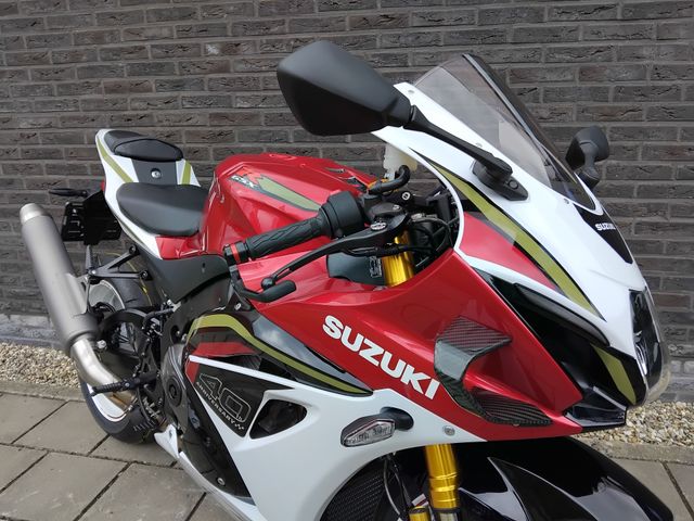suzuki - gsx-r-1000-r