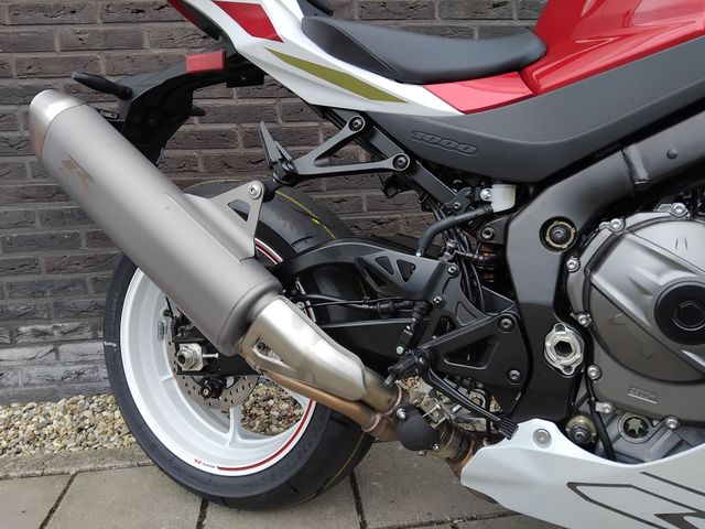 suzuki - gsx-r-1000-r
