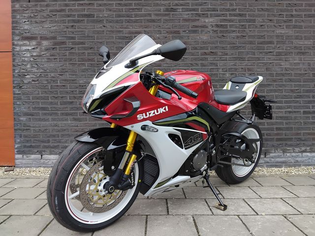 suzuki - gsx-r-1000-r