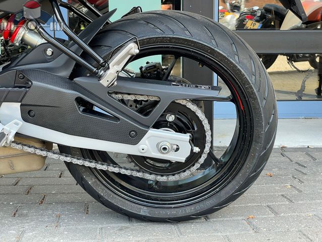 aprilia - tuono-457