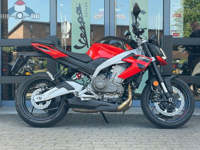 aprilia - tuono-457