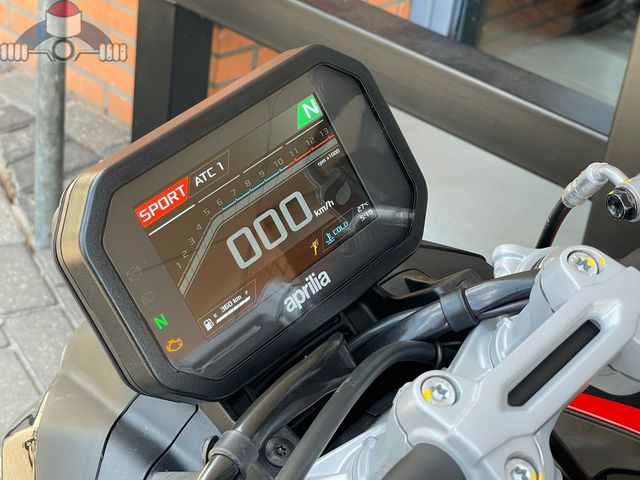 aprilia - tuono-457
