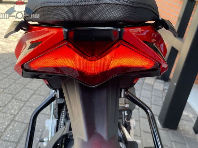 aprilia - tuono-457