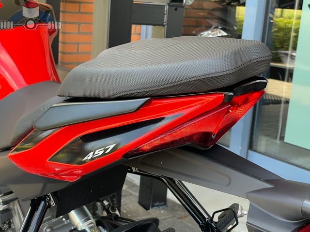 aprilia - tuono-457
