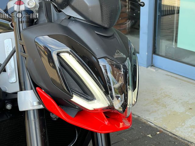 aprilia - tuono-457