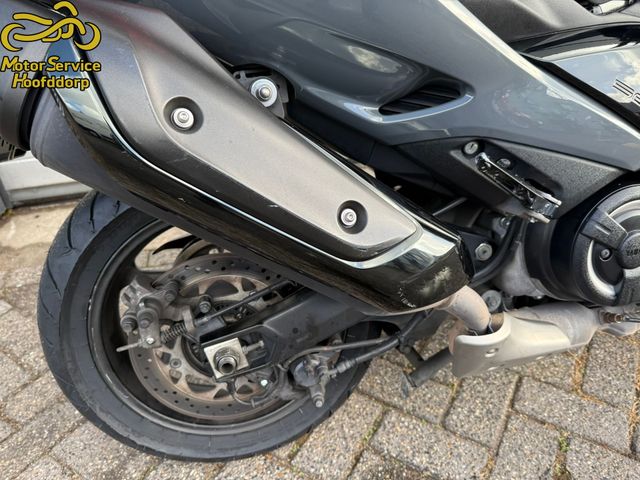 yamaha - tmax-tech-max-560