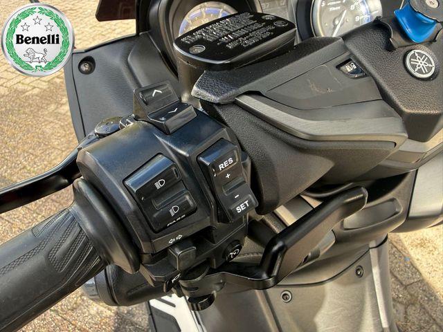 yamaha - tmax-tech-max-560