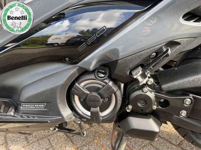yamaha - tmax-tech-max-560