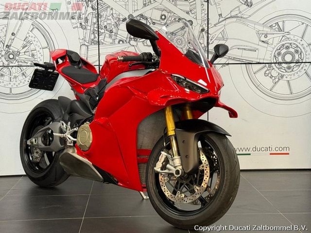 ducati - panigale-v4-s