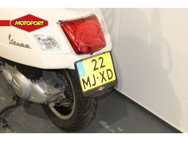 vespa - gts-300