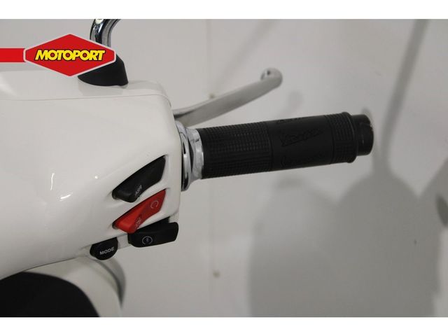 vespa - gts-300