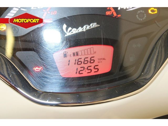 vespa - gts-300
