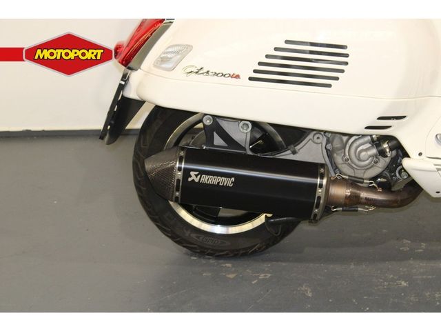 vespa - gts-300