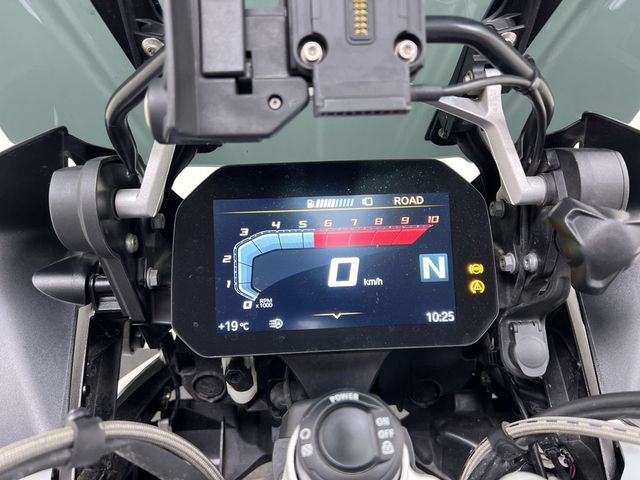 bmw - r-1250-gs-hp