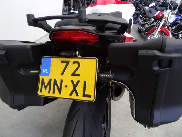 ducati - multistrada-1200-s-pikes-peak
