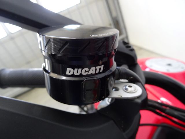 ducati - multistrada-1200-s-pikes-peak