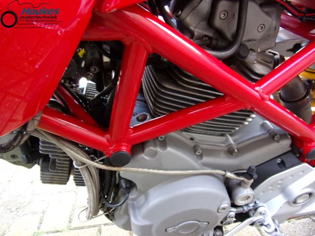 ducati - multistrada-1100