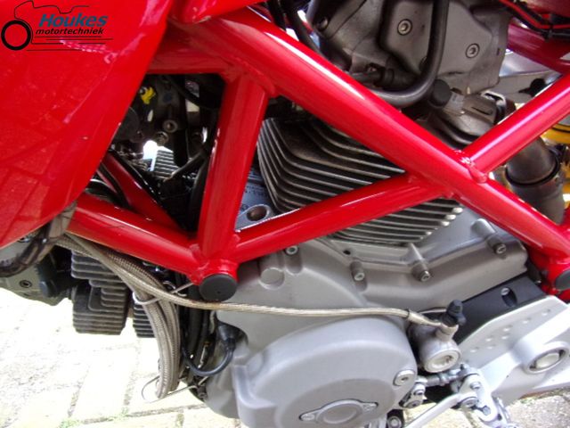 ducati - multistrada-1100