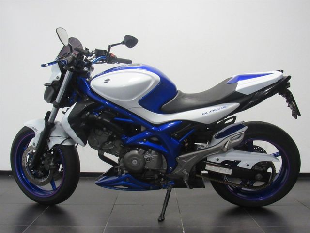 suzuki - gladius