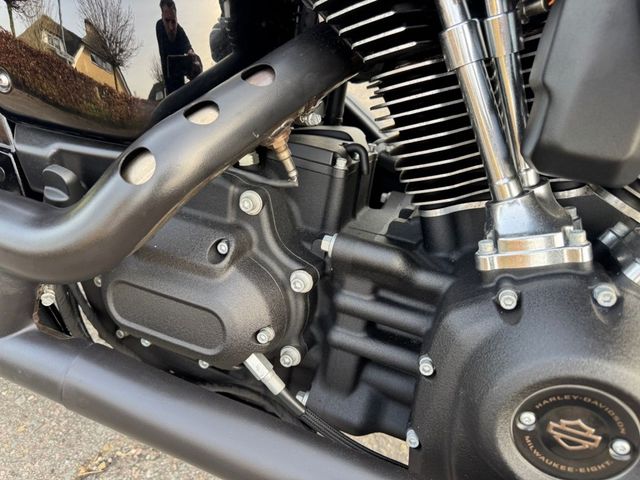 harley-davidson - low-rider-st